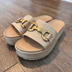 Elegant Tan Woven Platform Sandals